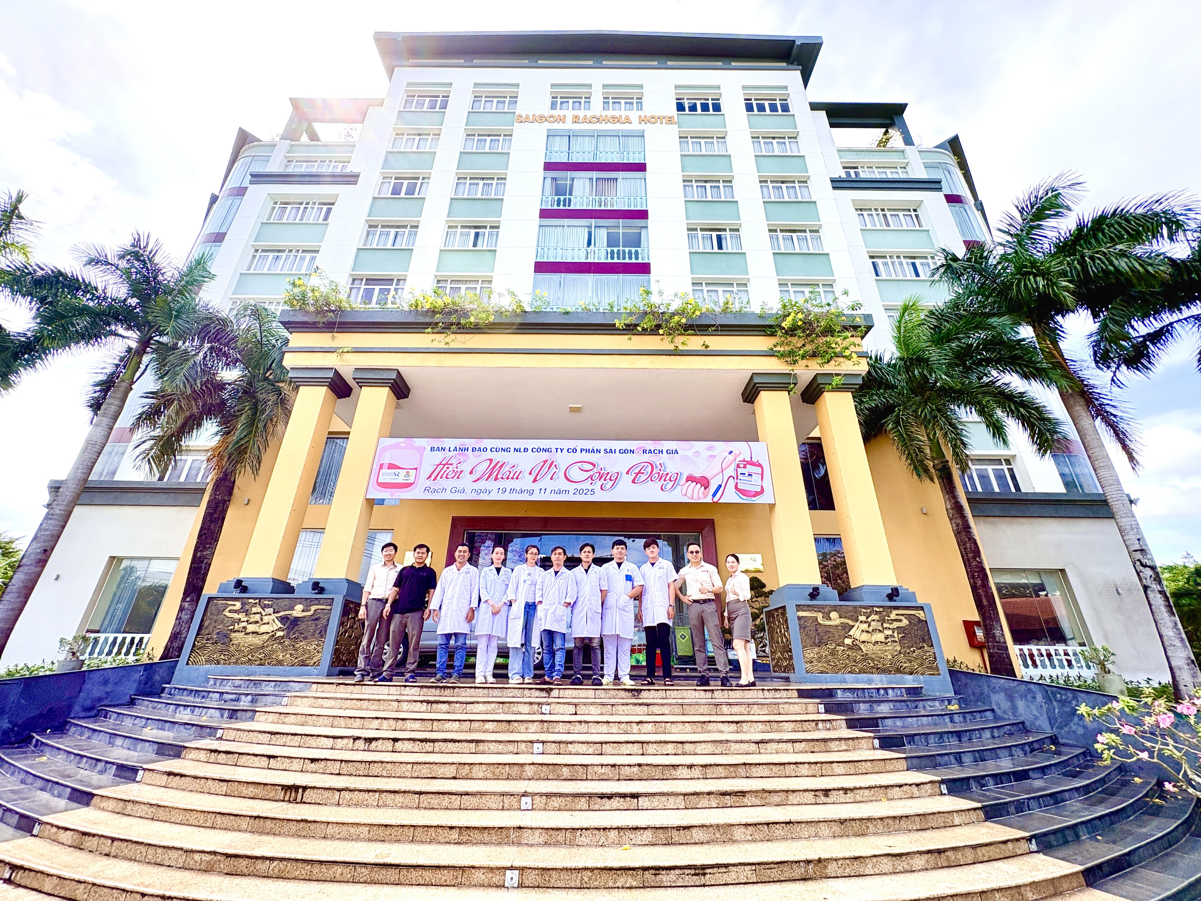 cong-doan-co-so-cong-ty-co-phan-sai-gon-rach-gia-to-chuc-hien-mau-tinh-nguyen